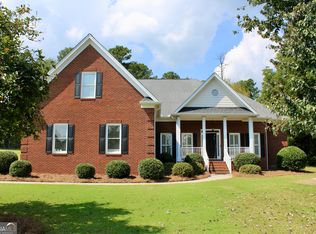 422 Aberdeen Way, Winder, GA 30680