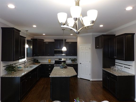 4th image of 1208 Shiloh Ct #86AB