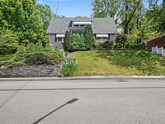 2nd image of 957 Orchard Ave
