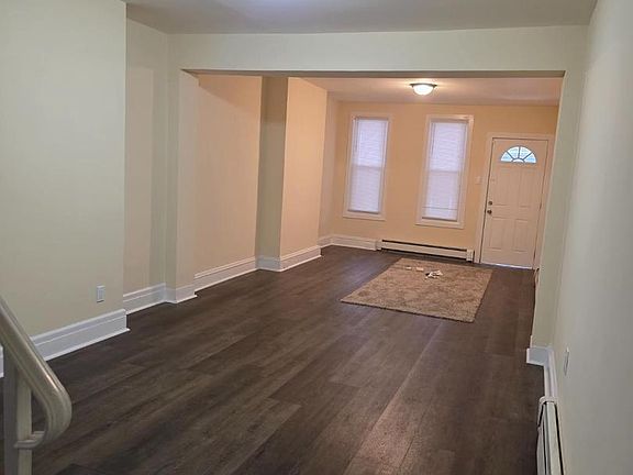 4th image of 1210 Chestnut Ave