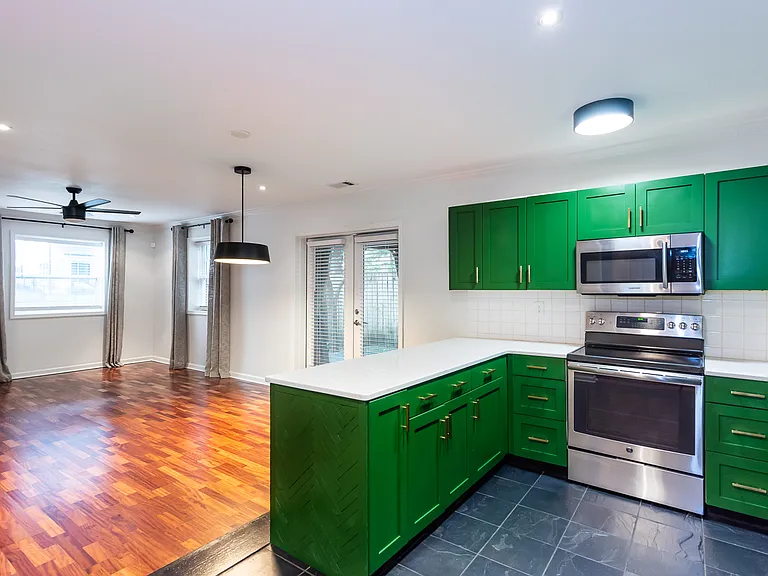 159 Flat Shoals Ave SE — Photo 8