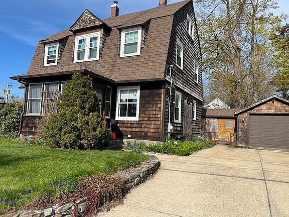2nd image of 139 Orchard Ave