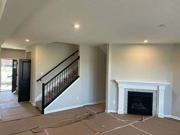 4th image of 341 Morningside Dr