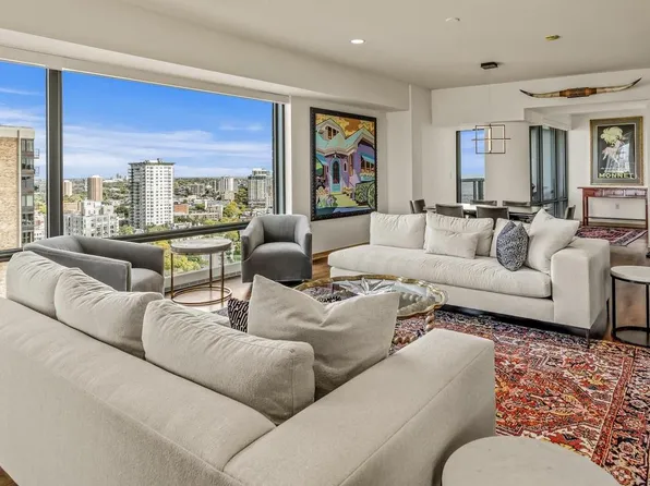 923 East Kilbourn AVENUE #2203, Milwaukee, WI 53202