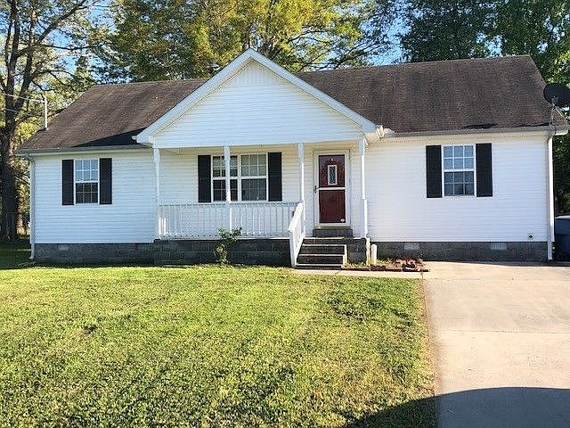 1st image of 114 Brook Hollow Cir