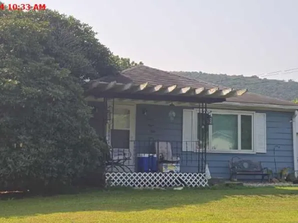 2850 White Birch Ln, Bloomsburg, PA 17815