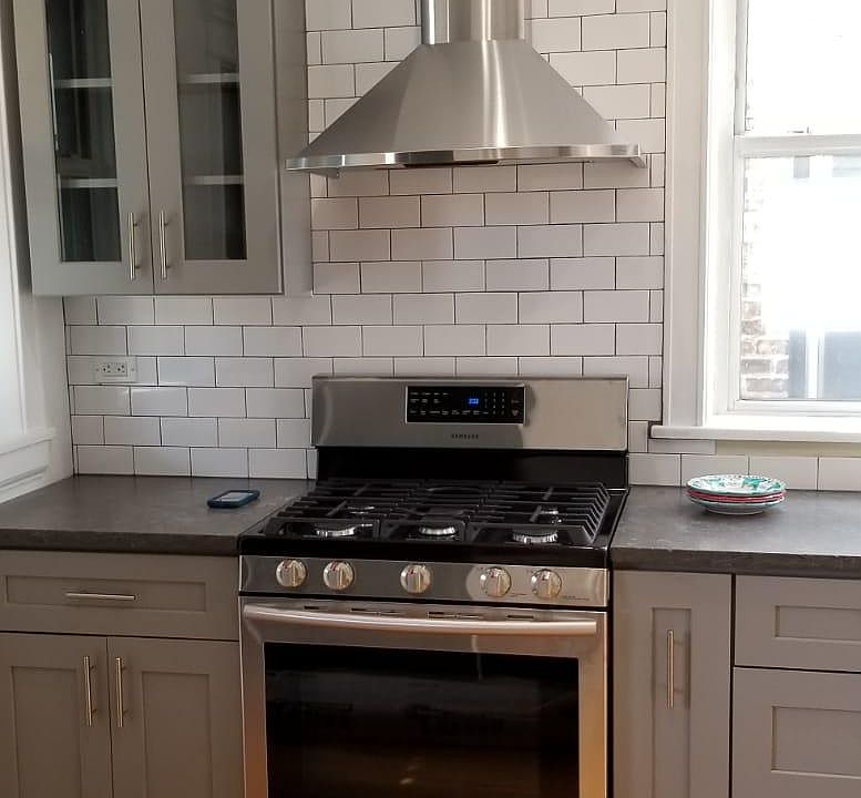 1st image of 1411 W Winona St