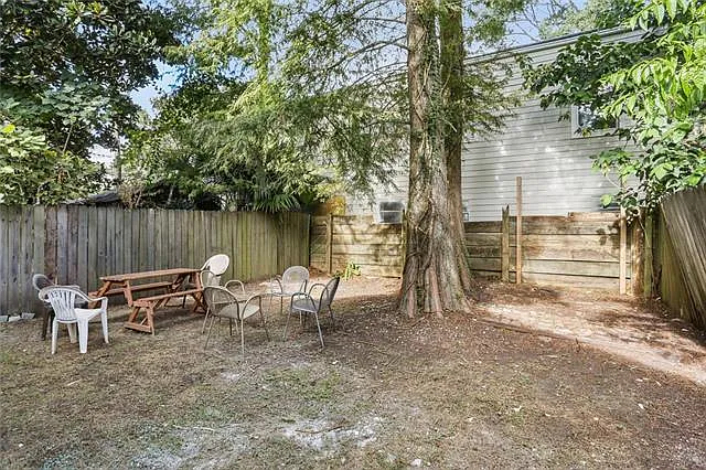 7429 Freret St — Photo 12
