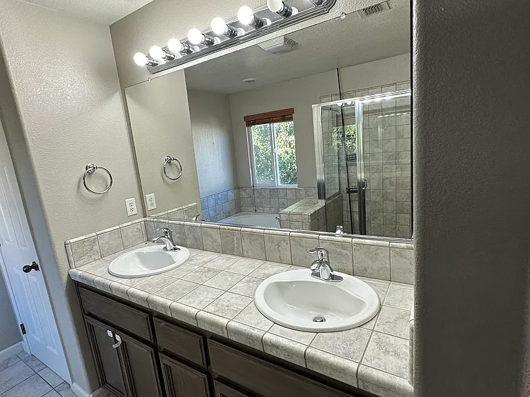 1474 Lions Den St — Photo 15