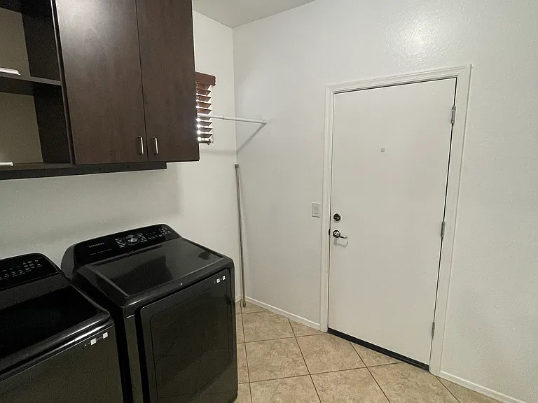 4425 E Muriel Dr — Photo 26