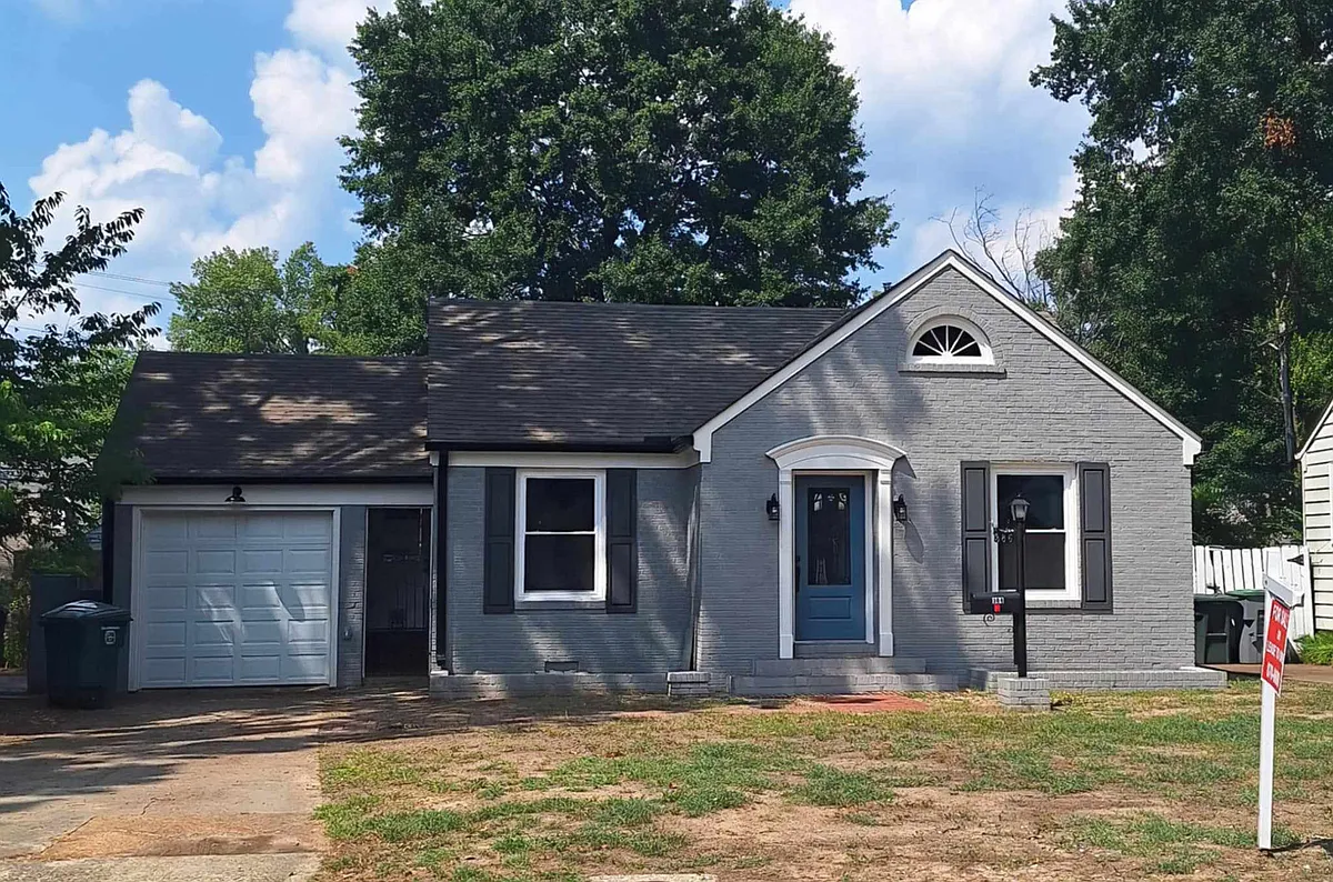 Building Photo - 386 Holmes Cir