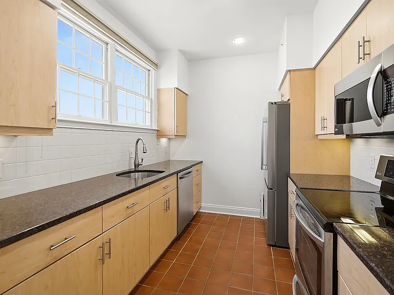 205 Shearwater Ct W #32 — Photo 10