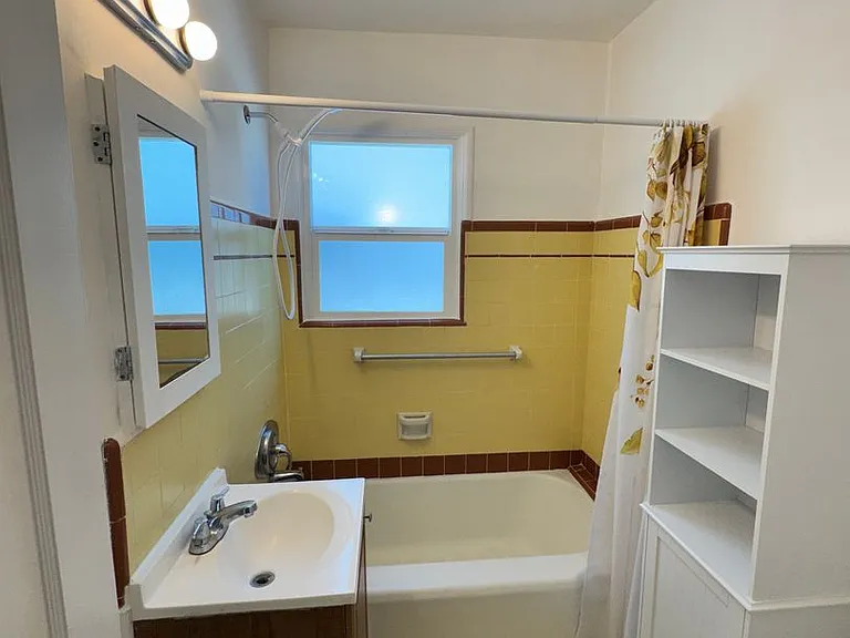 2444 Pacific Ave — Photo 31
