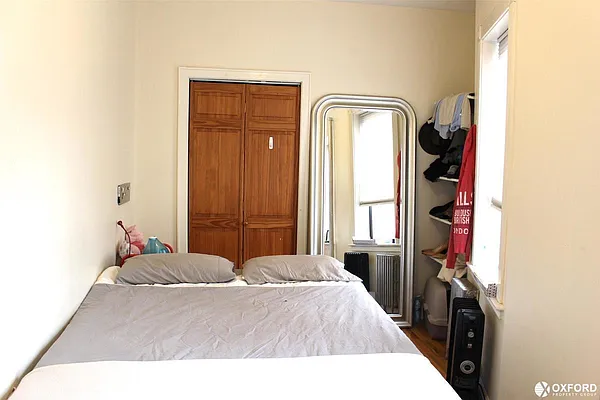 Rented by Oxford Property Group | media 70