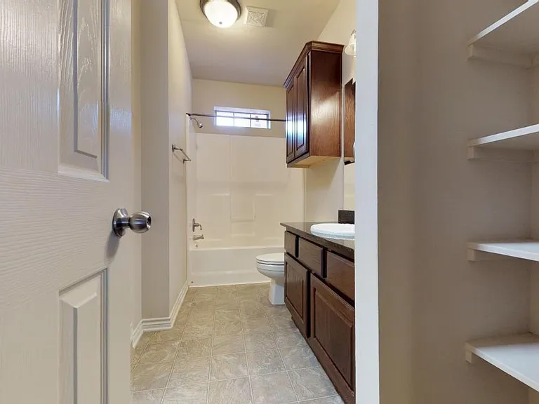 146 Forest Dr — Photo 12