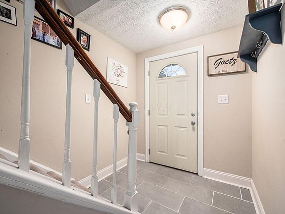 5th image of 4281 Hanging Rock Ct