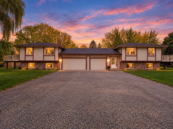 1460 Meadow Ln, Maple Plain, MN 55359