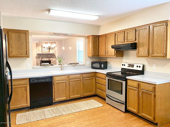 2nd image of 11030 Peppermill Ln