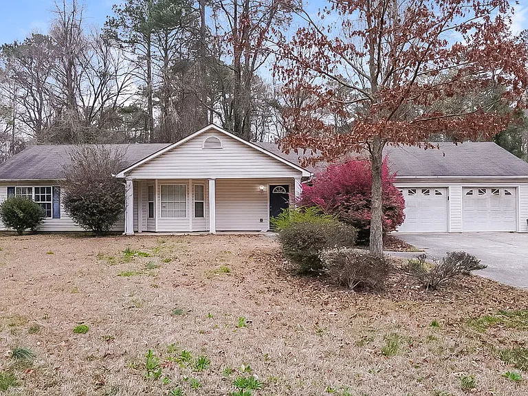 5127 Flint Hill Rd SW — Photo 1