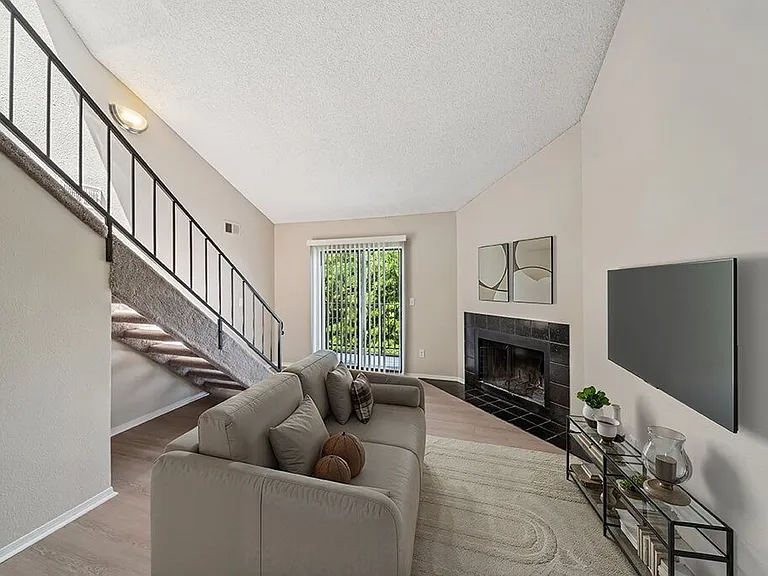 Sky Rock Apartments — Photo 16