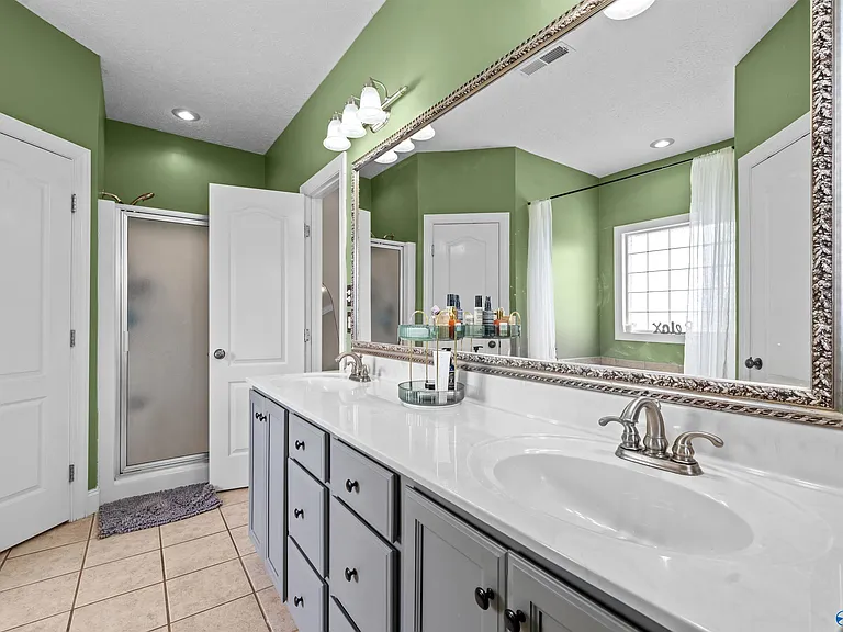 25850 Iron Gate Dr — Photo 34