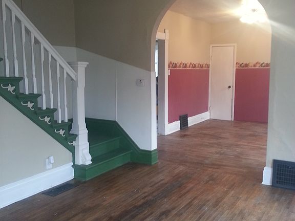 Main living room/stairs