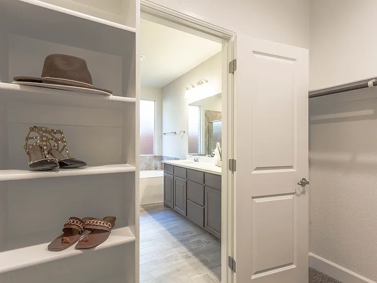 105 Crimson Sky Ct — Photo 19