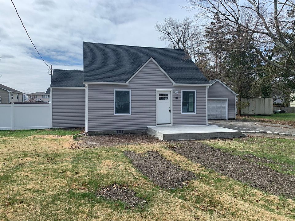 1st image of 88 Manor Dr