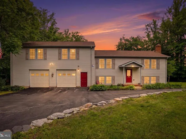 1022 Lakeview Dr, Stafford, VA 22556