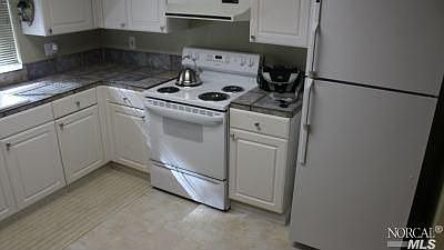 4th image of 9886 Meadow Dr