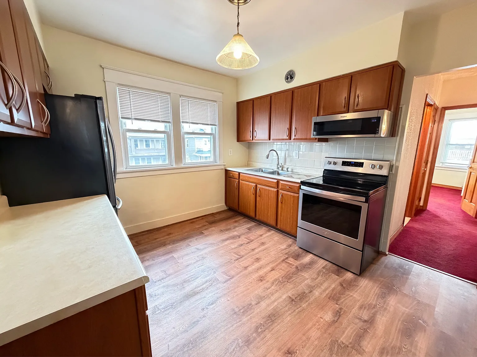 144 Lovering Avenue - Upper — Photo 3