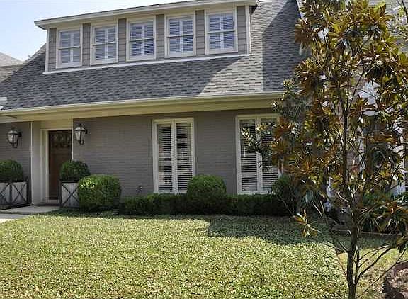 2nd image of 2922 Jamestown Dr