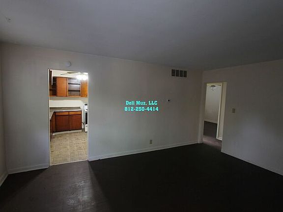 3rd image of 1170 S Lombard Ave