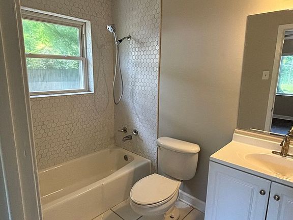 5th image of 7731 Cotton Lane Dr