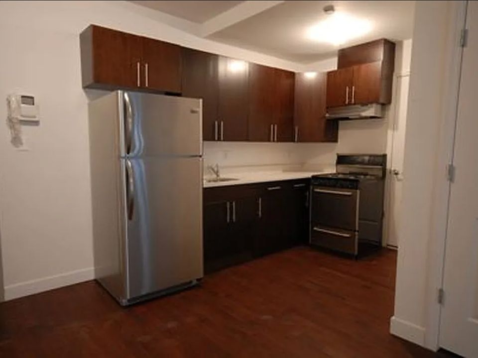 2nd image of 957 Coney Island Ave #2R