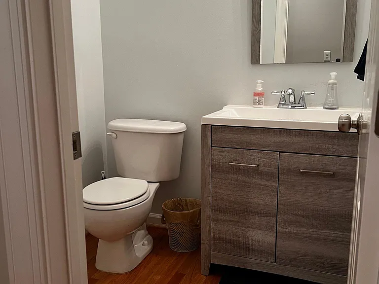 601 Stinhurst Dr — Photo 8