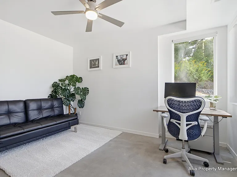 2709 NW Bullfinch Pl — Photo 5