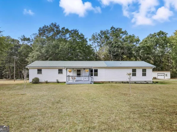 260 Oak Cir, Hull, GA 30646