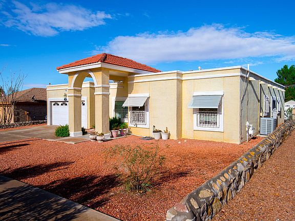 2nd image of 729 Bluff Canyon Cir