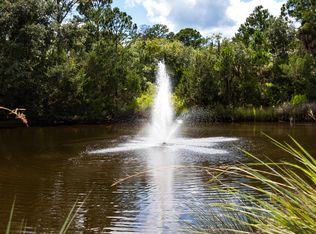 1032 Fountain Lake Dr, Brunswick, GA 31525