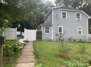 16 Ferry St, North Andover, MA 01845