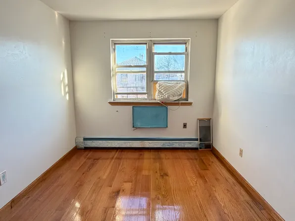 94-44 45th Avenue image 4 of 10