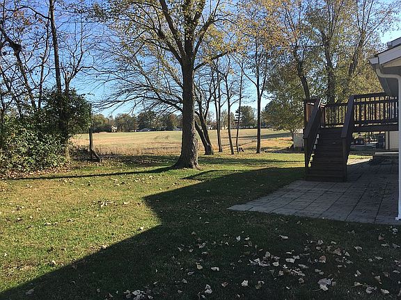 2nd image of 118 Stable Dr