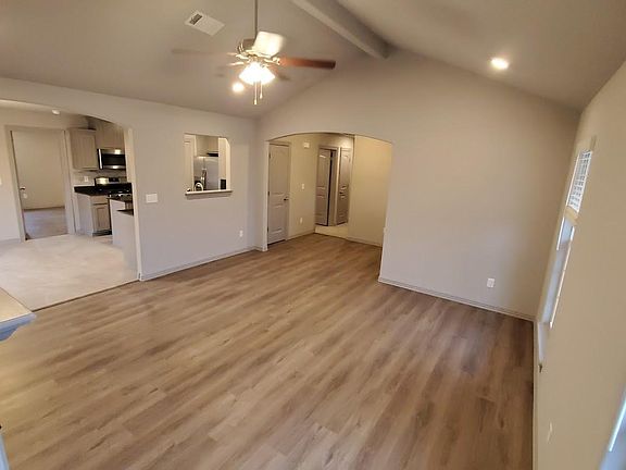 3rd image of 2315 W Margaret St