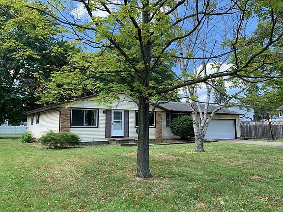 3rd image of 2344 Allyson Dr SE