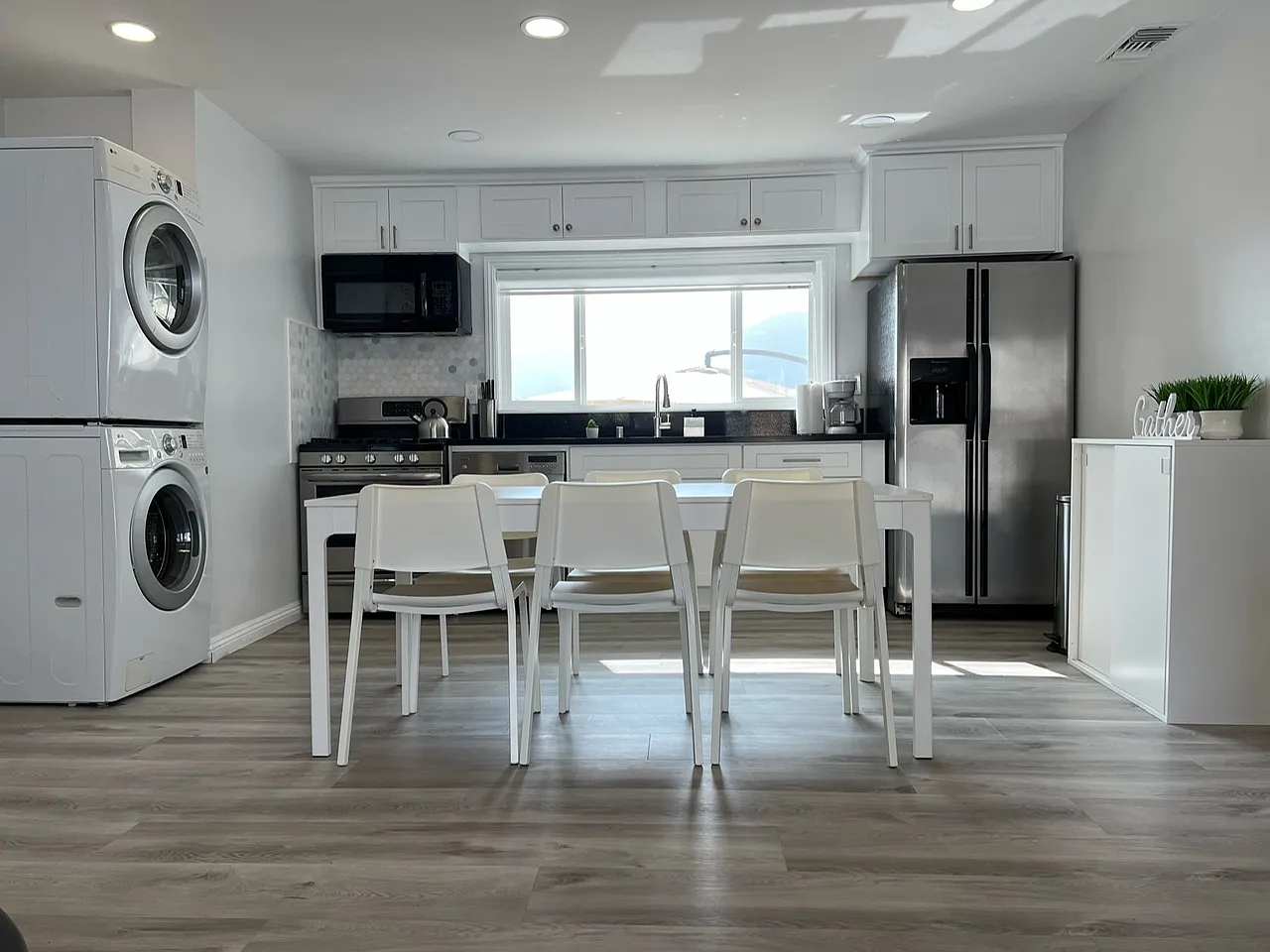 Altura Ave, La Crescenta — Photo 1