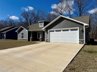 329 Apple Park Way, Poplar Bluff, MO 63901