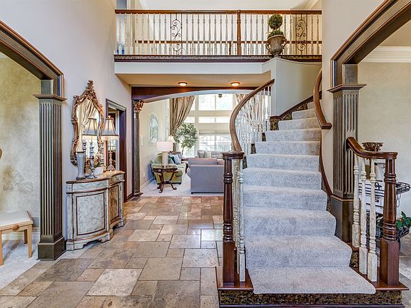 2nd image of 18511 Whitemarsh Ln