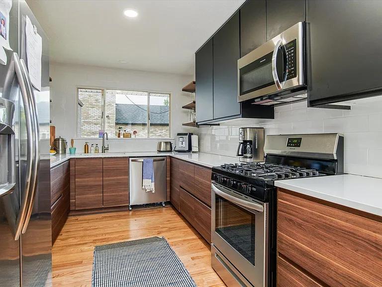 30 Fairfax St — Photo 6