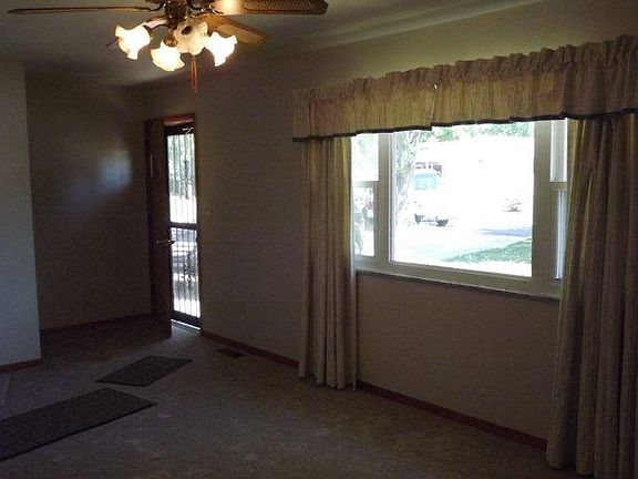 3rd image of 2025 Meridian St